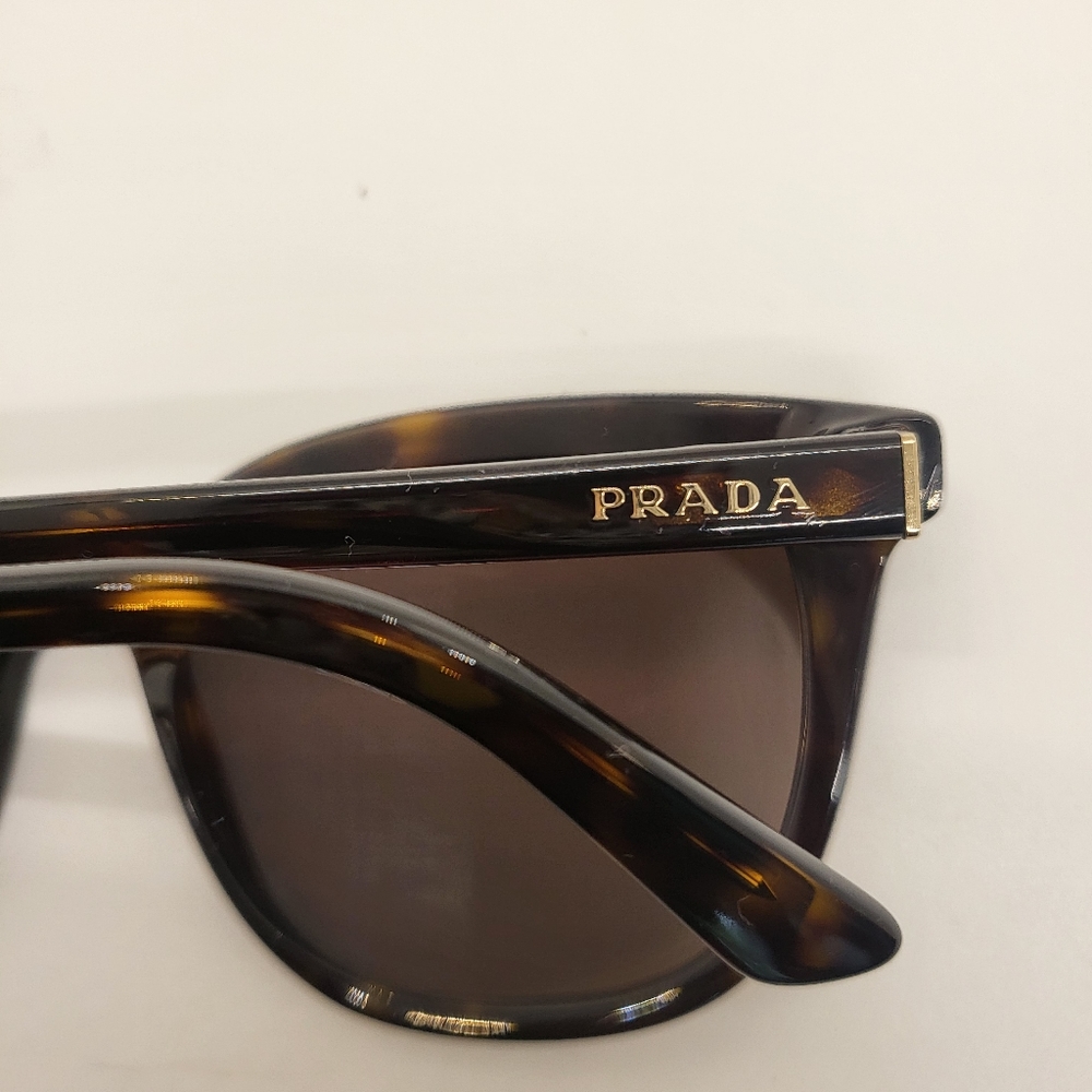 PRADA SUNGLASSES - Picture 7 of 8